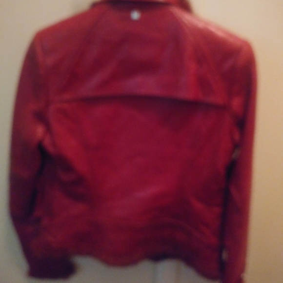 RUDSAK red leather jacket with rabbit fur collar. Size medium. - Picture 3 of 9